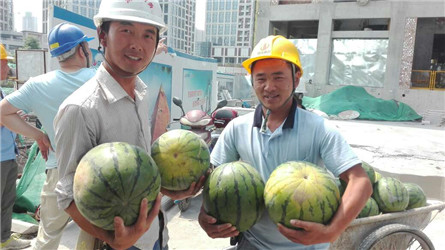 2000����һ���޽������쵽�˽���������ϡ�