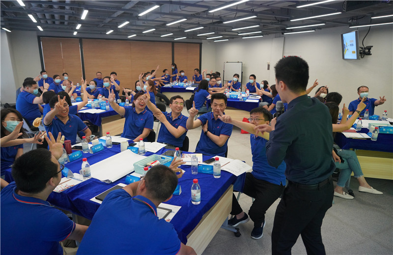 2021��8��7����������������������ٿ���ת���ɫ�����������������Ŷӡ�2021��������������������ѵ������������