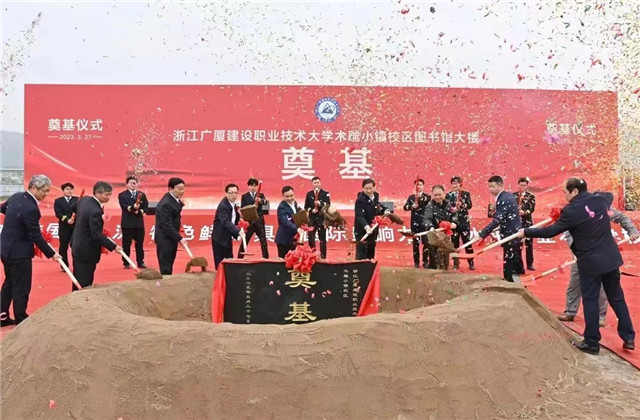 PA��Ѷ(�й���)�ٷ���վһ��ľ��С��У��EPC��Ŀͼ��ݴ�¥��ڨ��ʽ˳�����